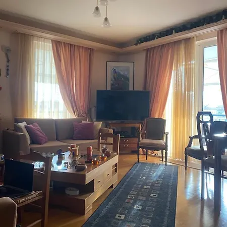 πηνελόπη 3-bed Flat